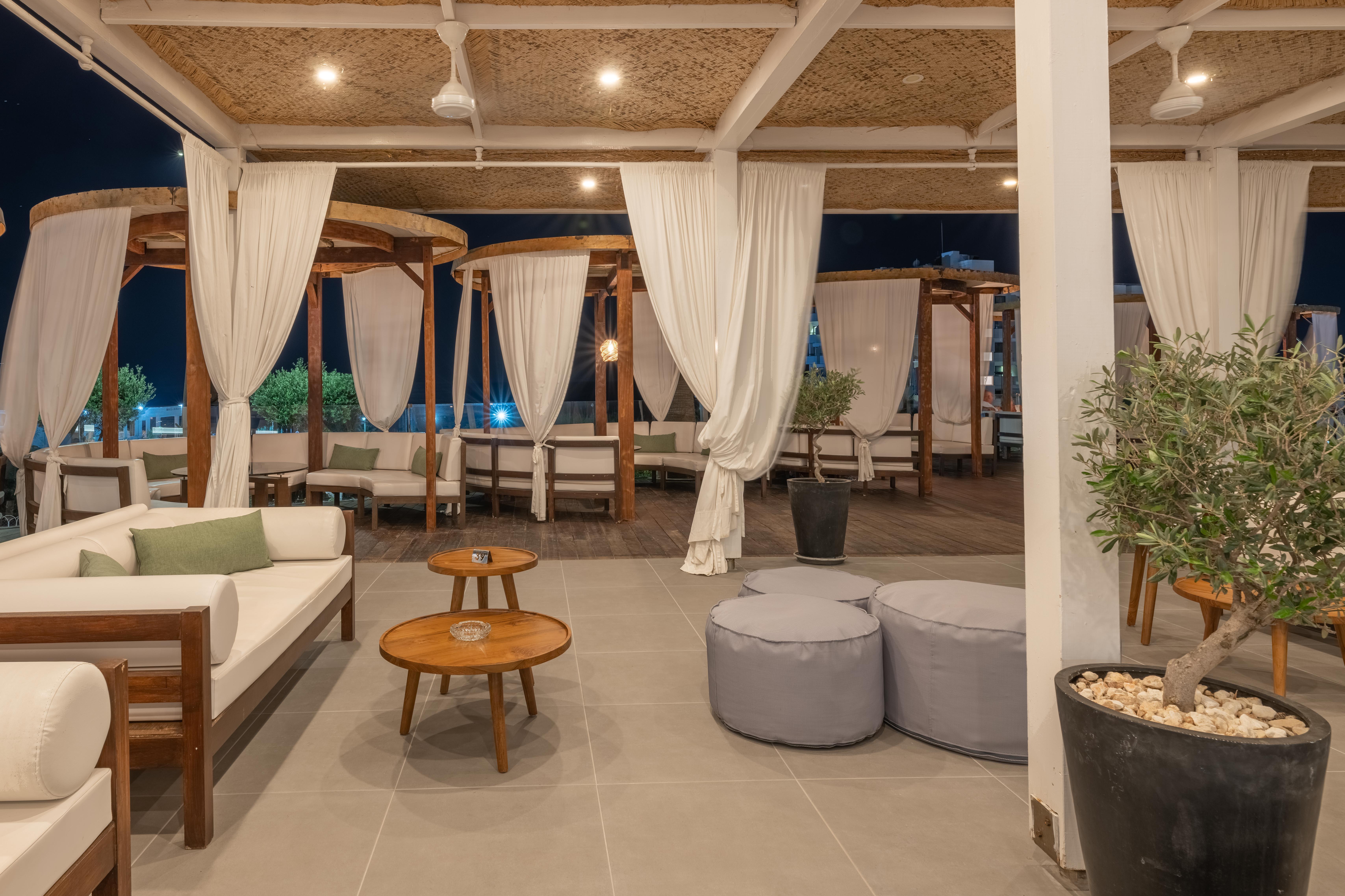 Napa Mermaid Hotel & Suites ไอยานาปา ภายนอก รูปภาพ