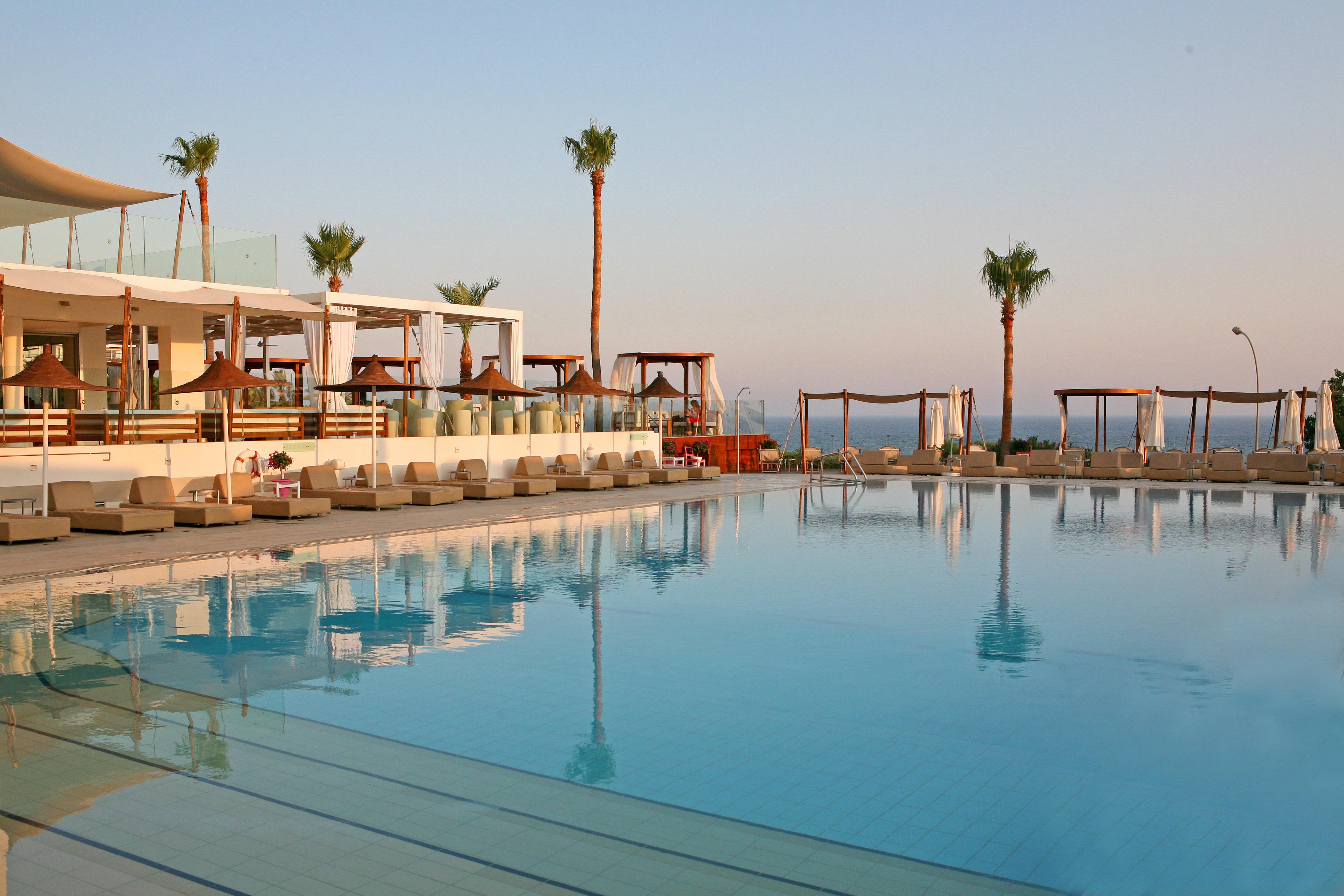 Napa Mermaid Hotel & Suites ไอยานาปา ภายนอก รูปภาพ