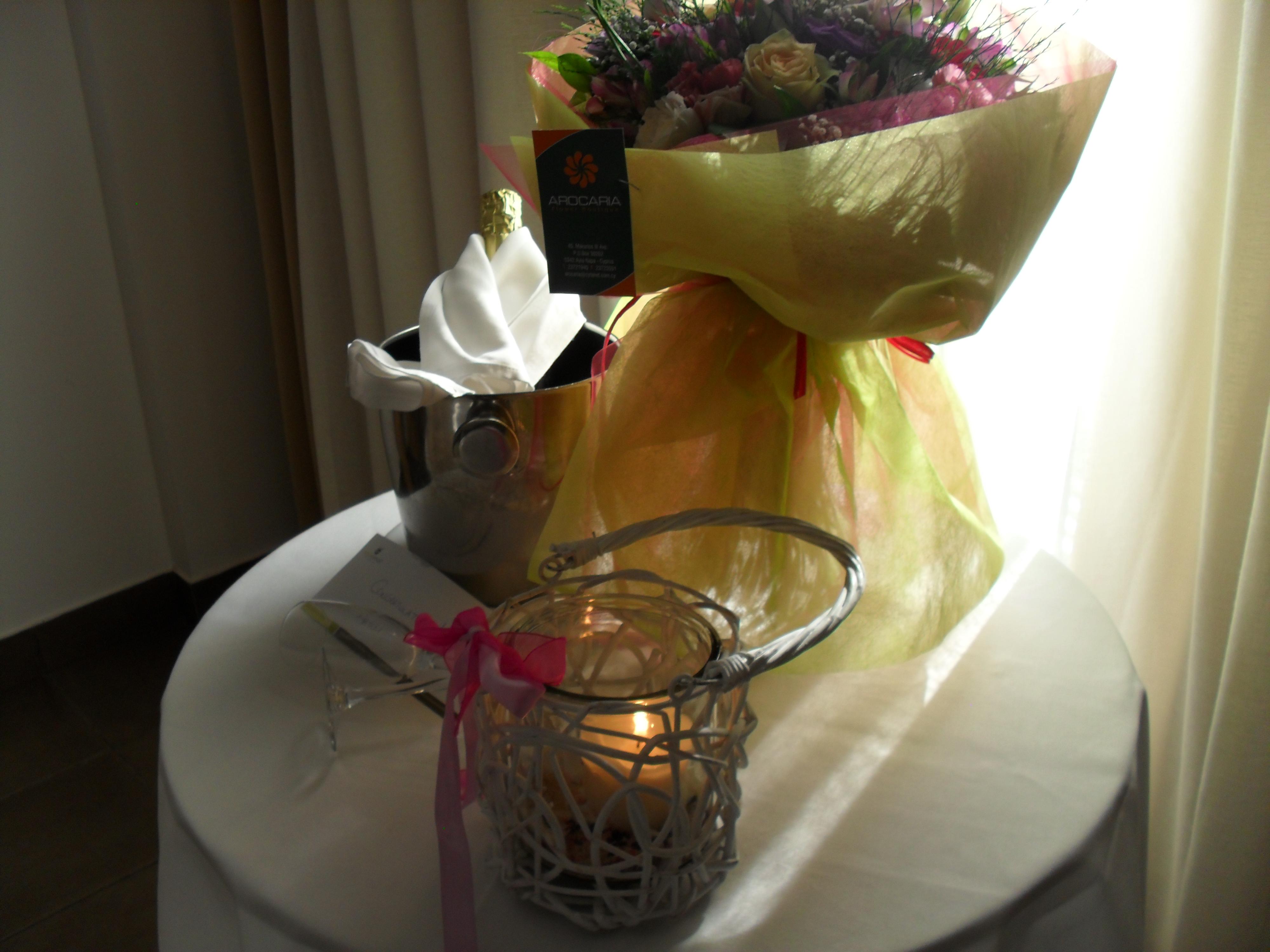 Napa Mermaid Hotel & Suites ไอยานาปา ภายนอก รูปภาพ