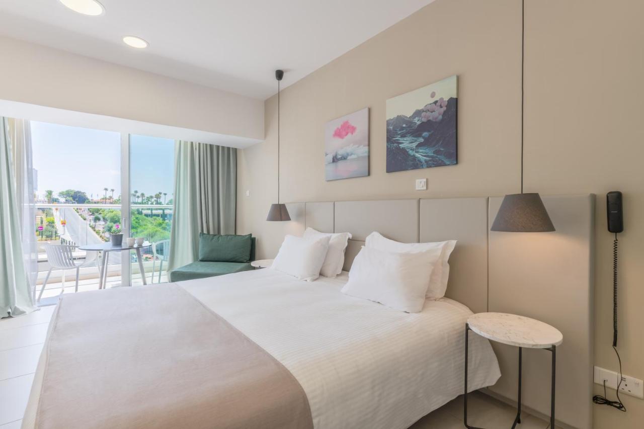 Napa Mermaid Hotel & Suites ไอยานาปา ภายนอก รูปภาพ